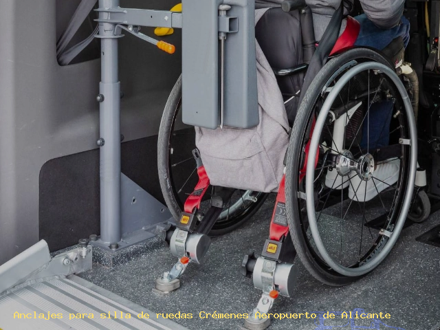 Sujección de silla de ruedas Crémenes Aeropuerto de Alicante
